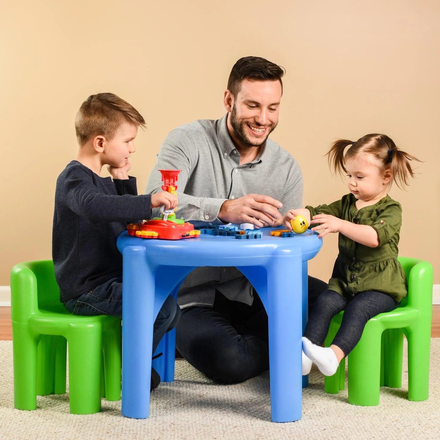 Bright 'n Bold™ Table & Chairs Set