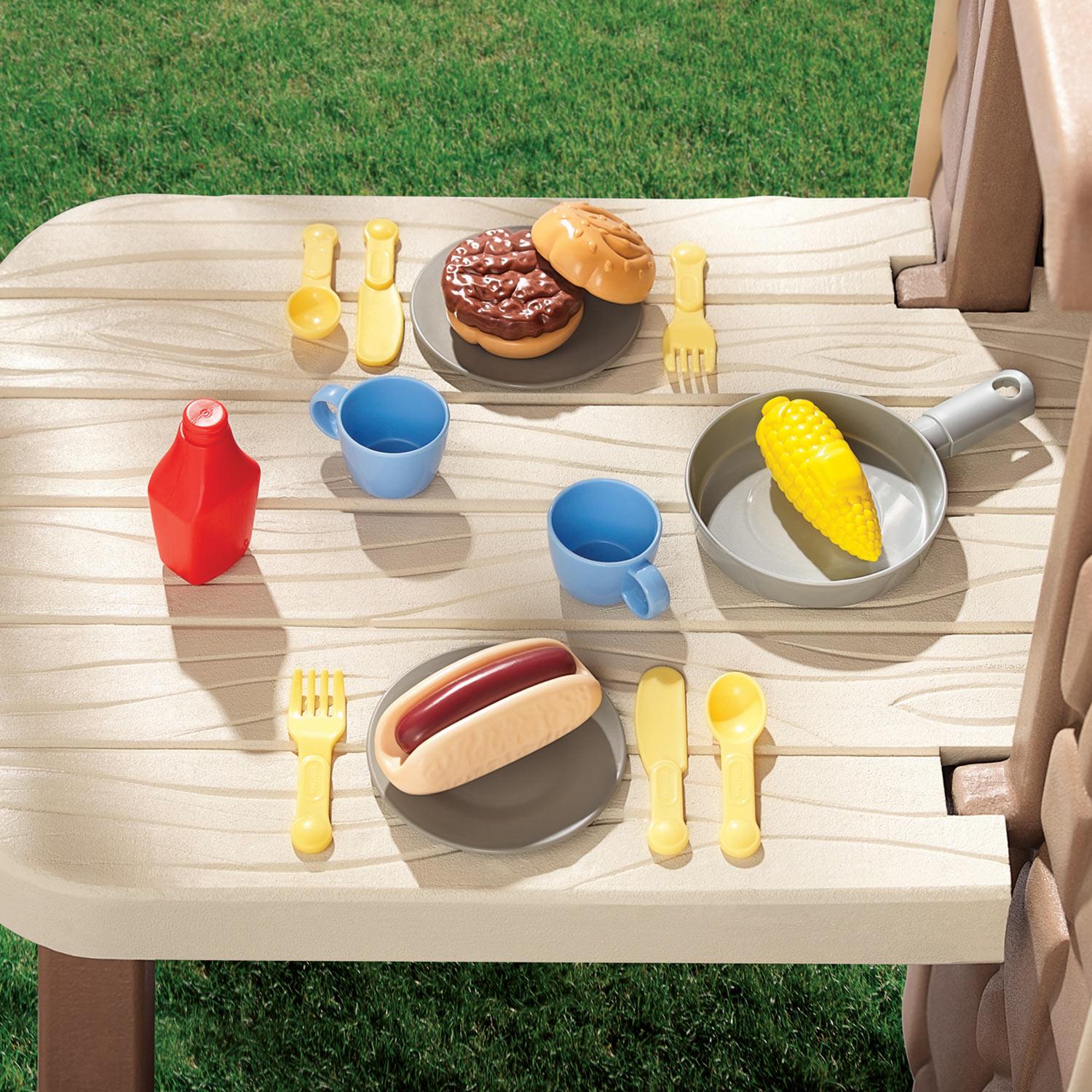 Picnic on the Patio™ Playhouse